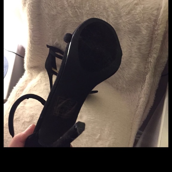 Fashion nova heels - Picture 4 of 7